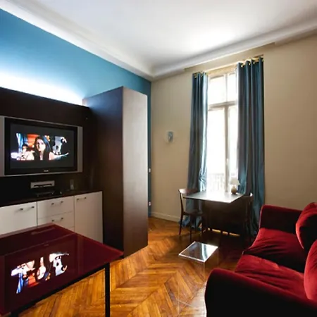 My Flat In - 8th París