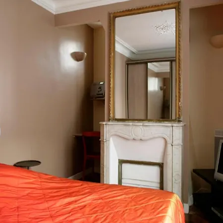 My Flat In - 8th *